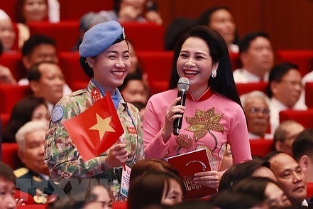 /UploadStore/admin/230621 700 dai bieu tuyen duong tieu bieu/9BF7D0B9-B325-432D-AD0B-22403C8FC1D3.JPG